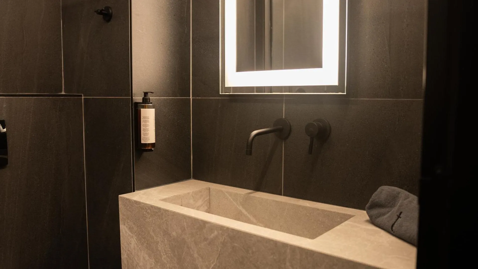 Taskou Luxury Suites Thessaloniki